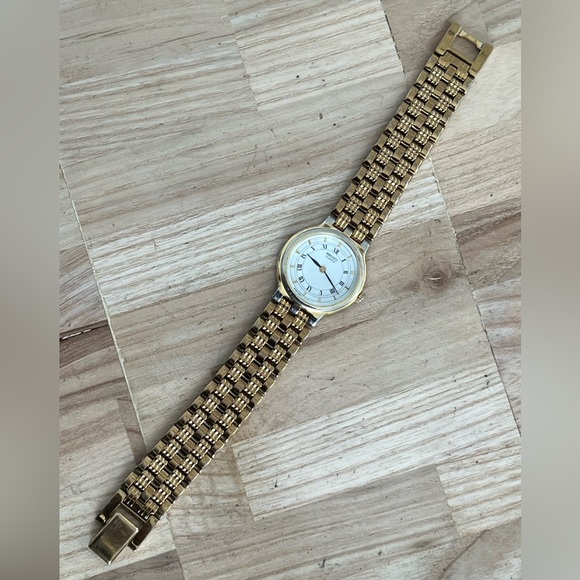 Seiko Vintage Ladies Watch Gold-Tone Bracelet Case White Dial New Crystal main image 12